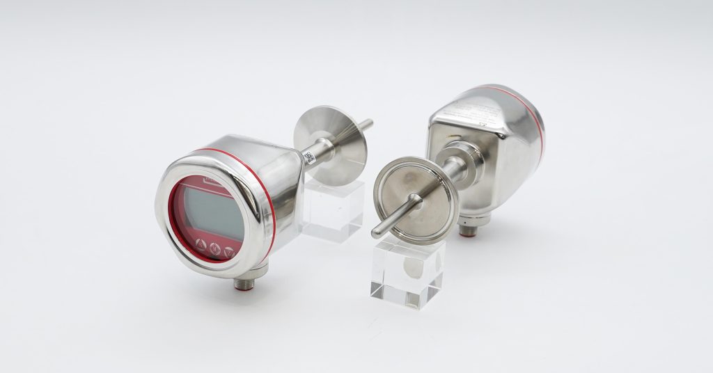 Digital temperature gauge with hygienic tri-Clamp connection