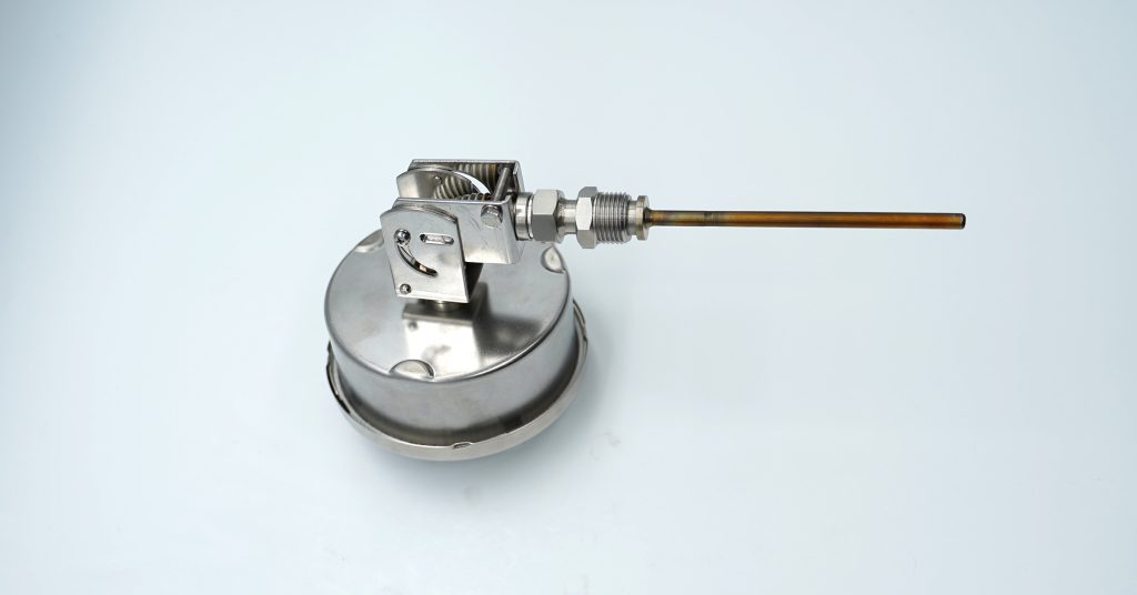 Adjustable angle expansion thermometer