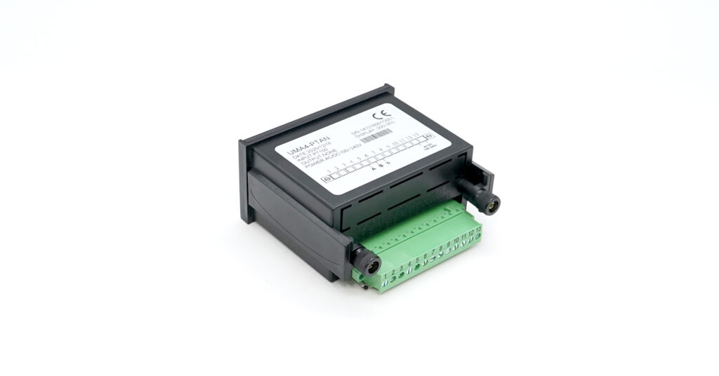 This UMA4 digital panel meter features a 4-digit display and versatile inputs for industrial monitoring.