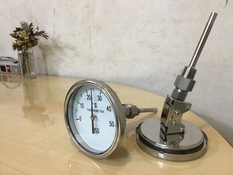 4-inch adjustable-angle industrial thermometer with dial and long stem