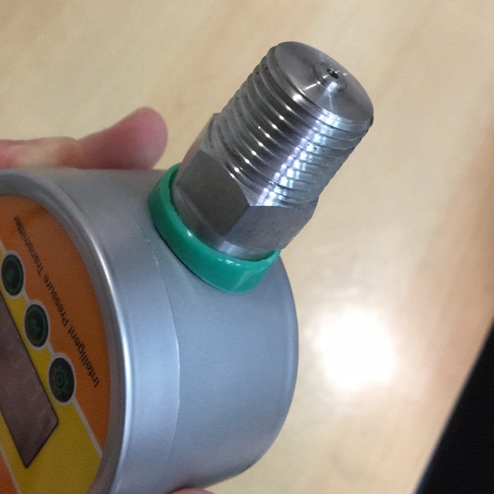 SJ pressure gauge with a 1/4-inch NPT male process connection